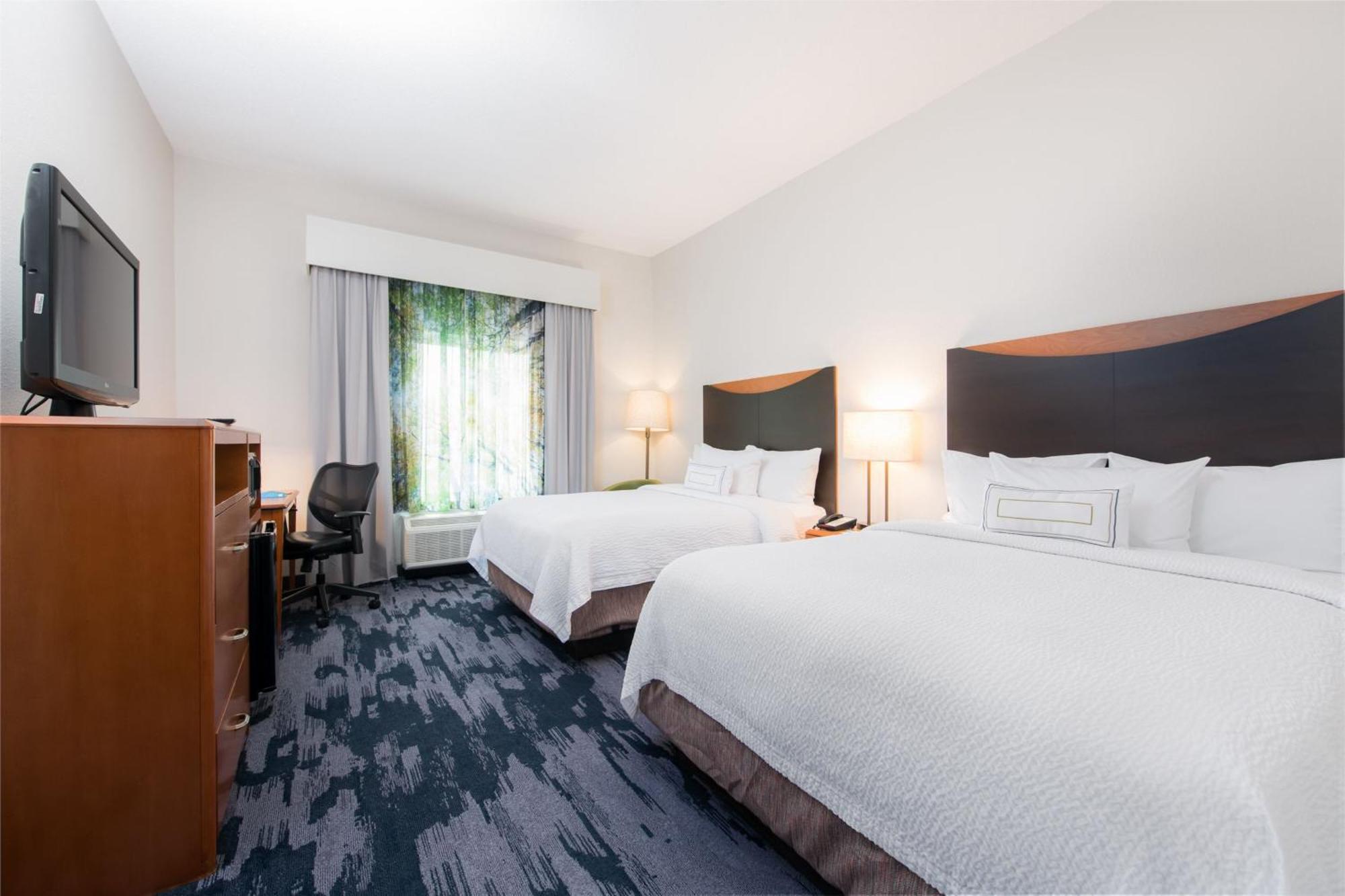 Fairfield Inn Suites Brunswick Bagian luar foto